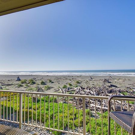 Quiet Waterfront Escape With Hot Tub And Beach Access! Голд Бийч Екстериор снимка